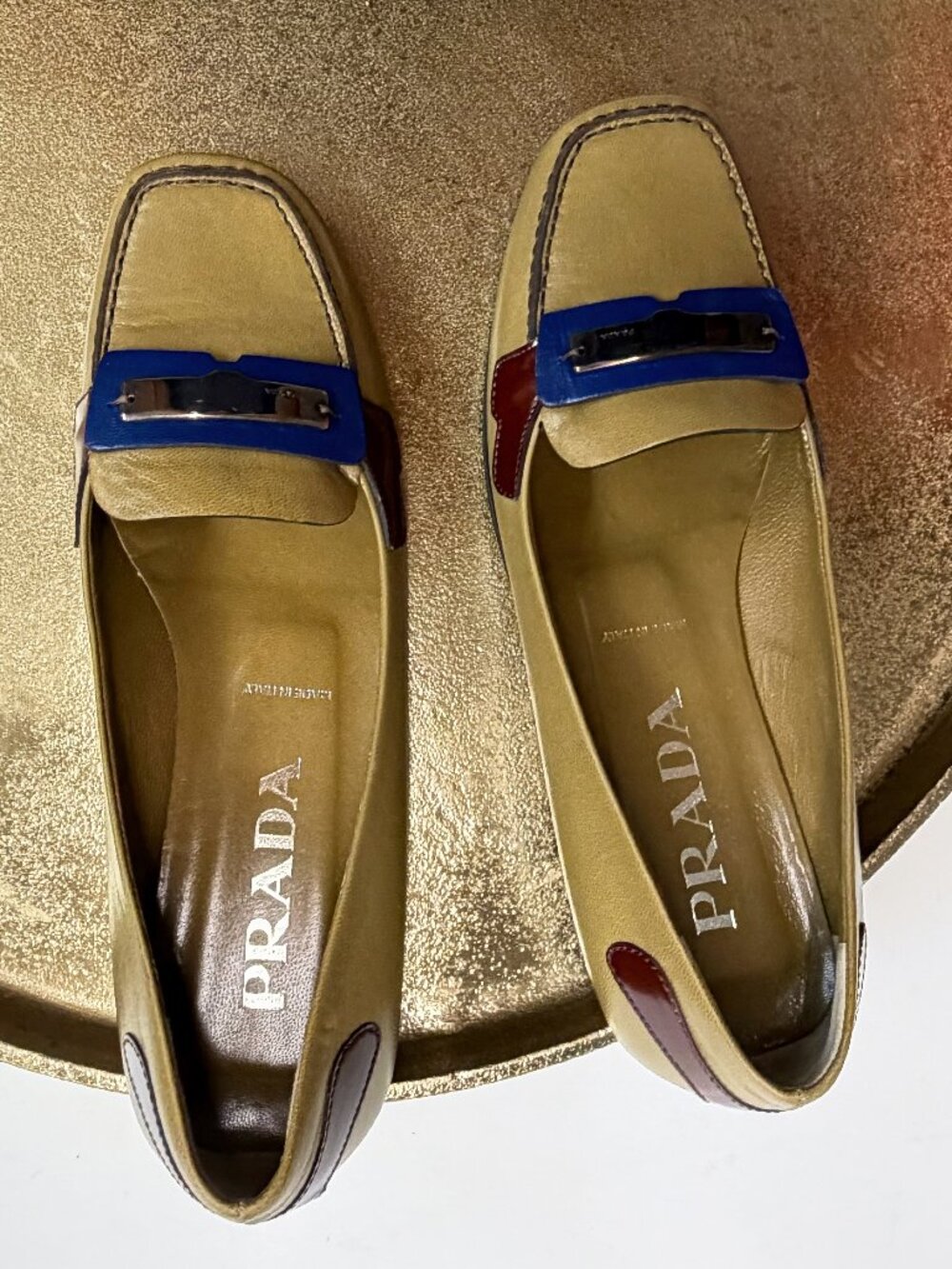 PRADA WOMENS SIZE 6 OLIVE GREEN LOAFER
